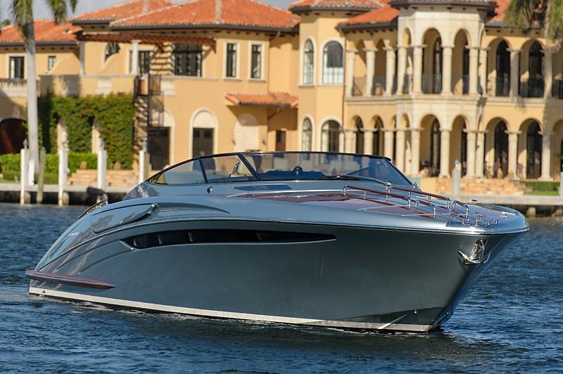 RivaYacht's tweet image. Let's explore the Rivarama Super! #Yacht #Luxury
#Boot2015