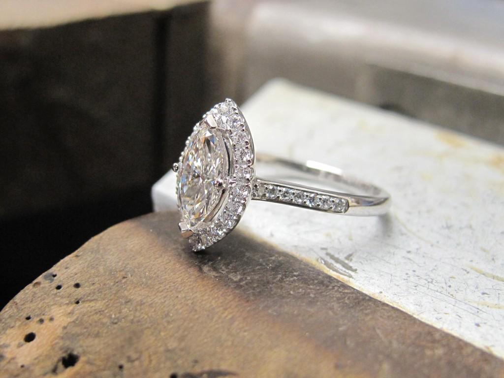 jenifercraige's tweet photo. #perfection straight from the ❤ of @WongsJewellers #workshop #stunning #engagementrings #ValentinesDay #diamonds #IDO http://t.co/DkDtxVsmaH