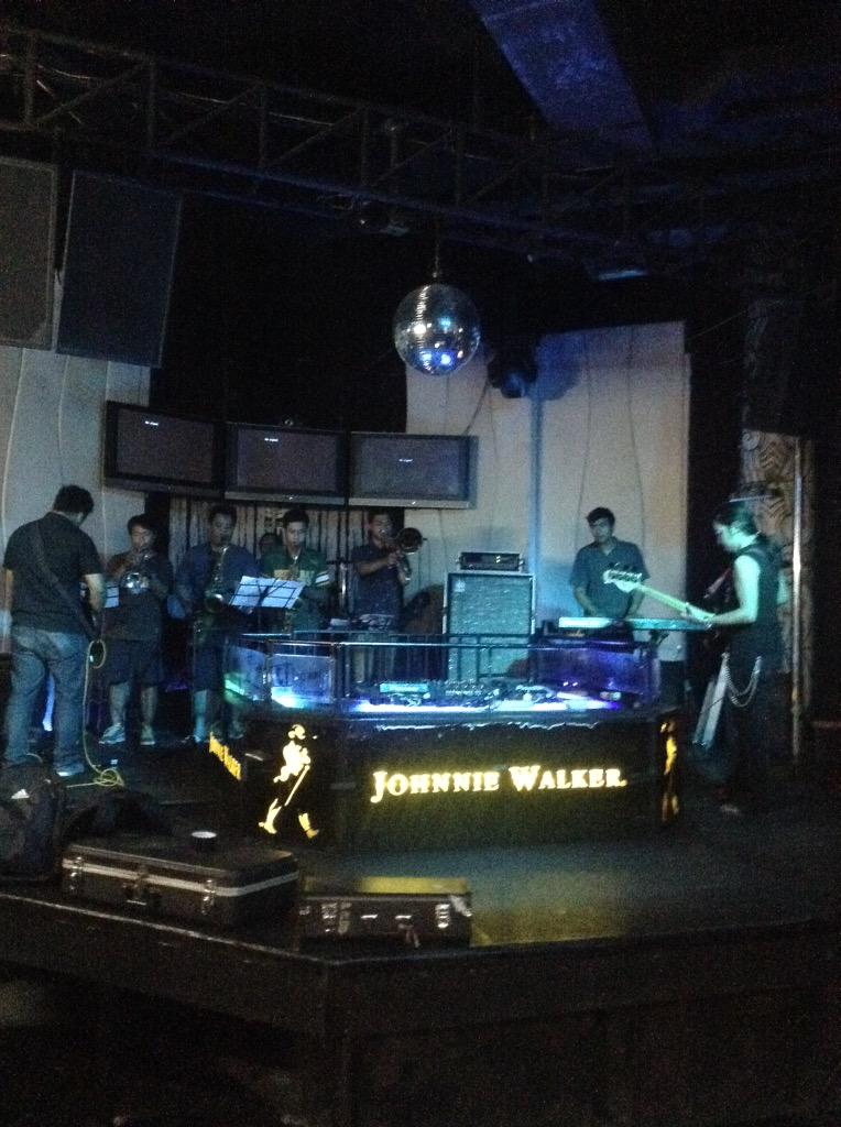 SoundCheck !!! “<a href="/robotjeruk/">satriaditya laksono</a>: ROCK TONIGHT! <a href="/StevanusNovanH/">@stevanusnovan MR</a> feat. <a href="/presidentofrock/">P.O.R</a> ++ <a href="/Rep_Positiva/">Republic Positiva</a>, 20/01/15 20.00wib