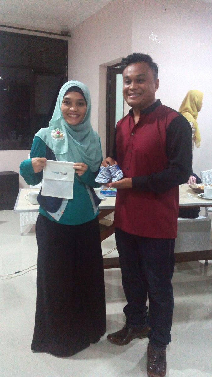 Thank you Uda <a href="/wempydyoctakoto/">Wempy Dyocta Koto</a> for such an inspiring 15 hours in Bandung last sunday :) cc <a href="/sweetbatik/">Sweet Batik</a>