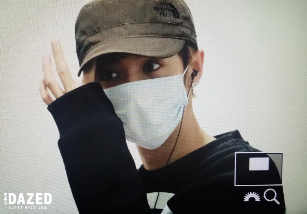 [PREVIEW] 150120 Taiwan Taoyuan Airport to Hong Kong Airport [50P] B7yV2x6CIAEMd7z