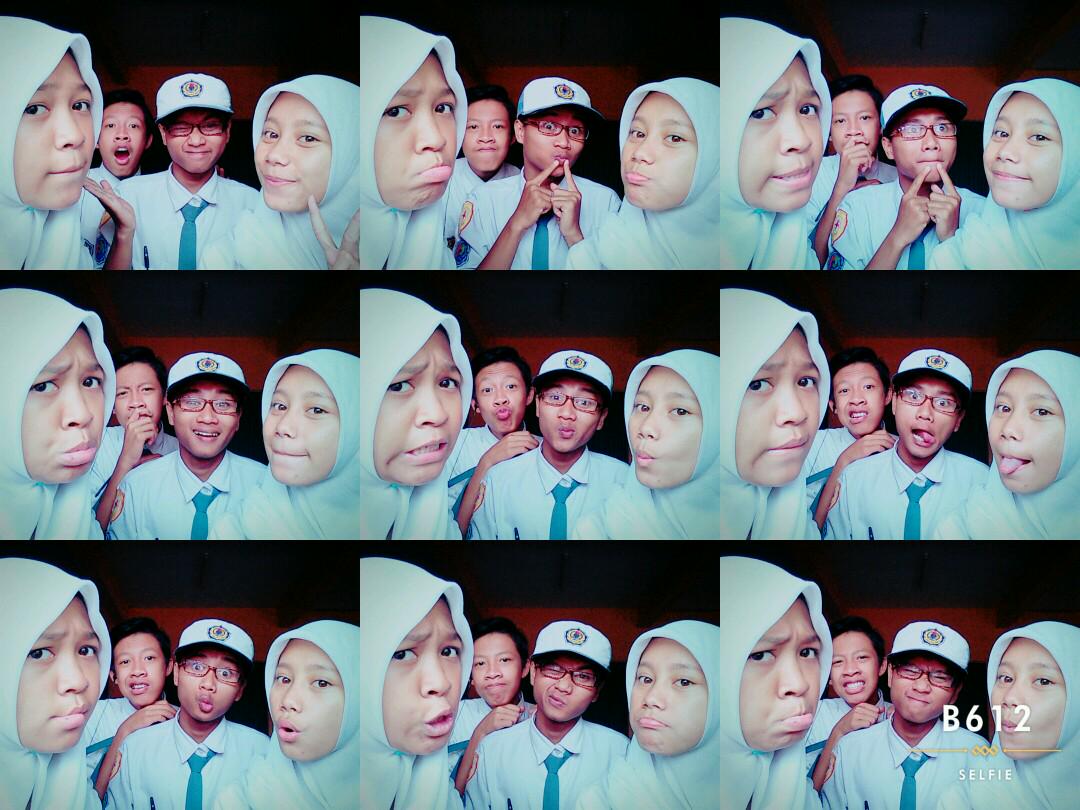 anisa_novi16's tweet photo. W/ @inas_aqila17  @Sandi_yunawan25  @Alfianthole http://t.co/Rtqkac7iR7