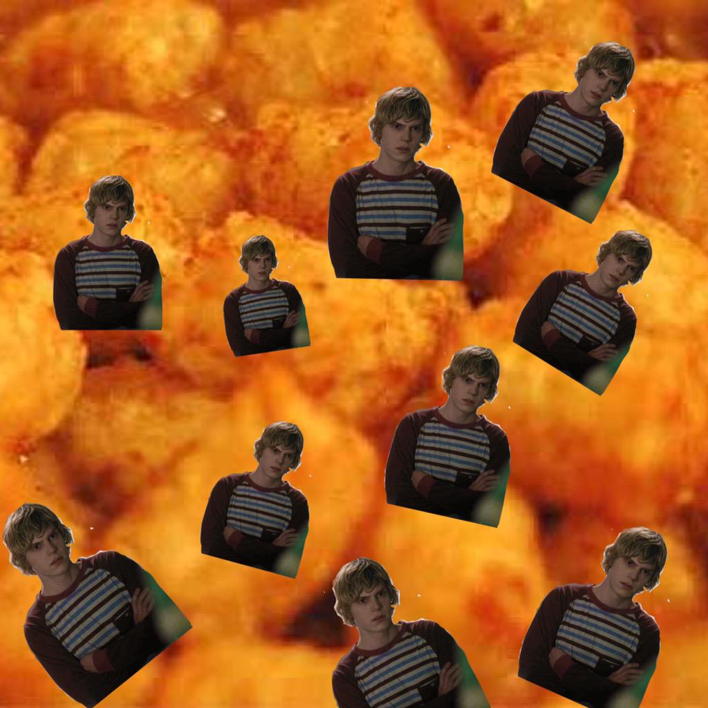 Happy birthday evan peters! 