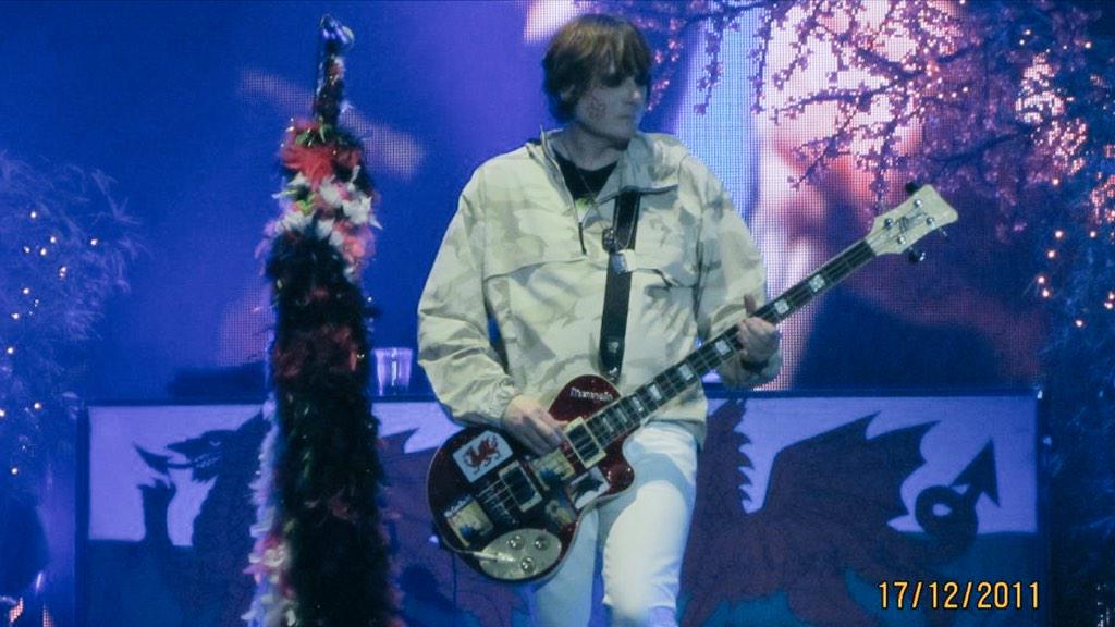 Happy Birthday to the incomparable genius that is Nicky Wire  