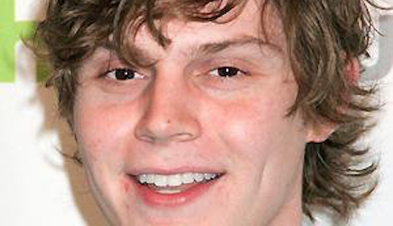 \" Happy 28th Birthday to Evan Peters!  28. sta 
