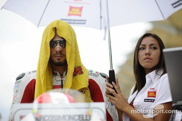 Happy Birthday to Marco Simoncelli. We always remember you race in    