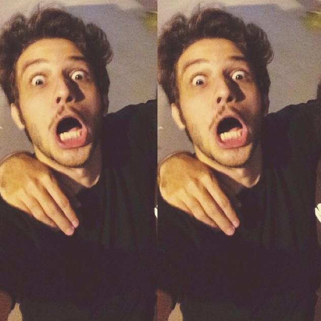 sorrisochs's tweet photo. NOSSA CHAY SUEDE VC PARA DE SER ASSIM POR FAVOR MANO EU TO MUITO APAIXONADA http://t.co/WxM51hVdTL