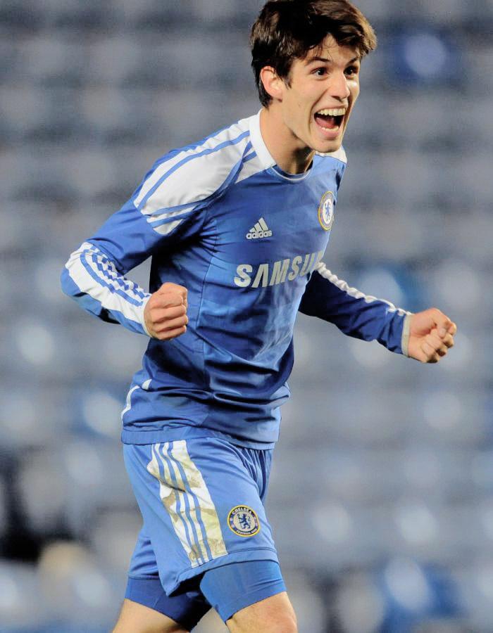 Happy birthday Lucas Piazon. Would love it if you make it at Chelsea one day. Good luck at Frankfurt! 