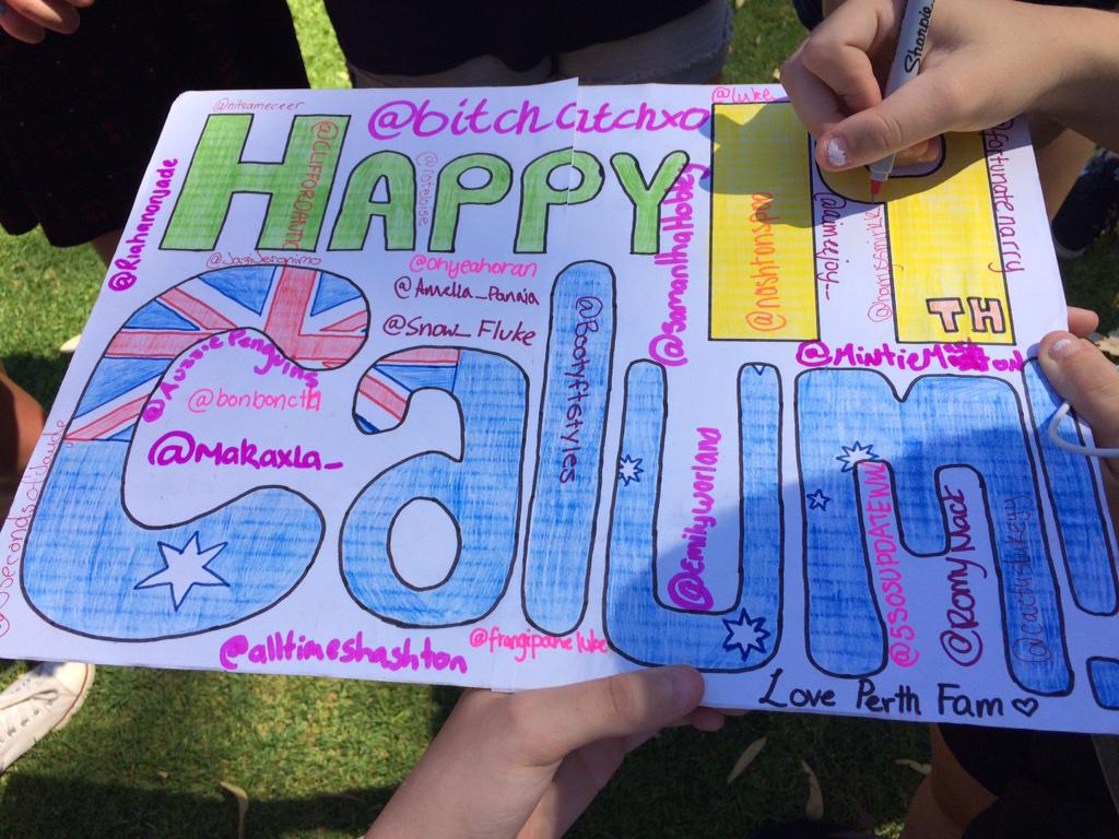 5SOSs_Updates's tweet photo. @5SOS Perth had a meetup to celebrate Calum's birthday! #5sosperthrep #5SOSMeetUp #5SOSFamMeetUp (@FiveSOSReports) http://t.co/zb3dntrqPS