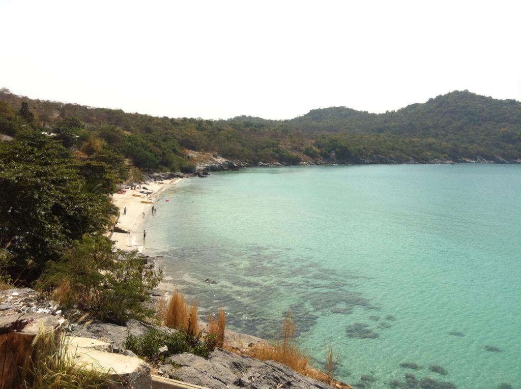 AntleTan's tweet image. A perfect day for exploring Ko Sichang.  Beautiful island, lovely people, fab views &amp;amp; the best seafood!