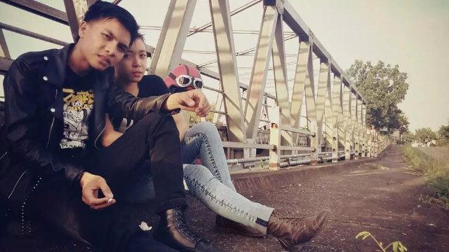 W/ <a href="/littletoem/">littletoem</a>