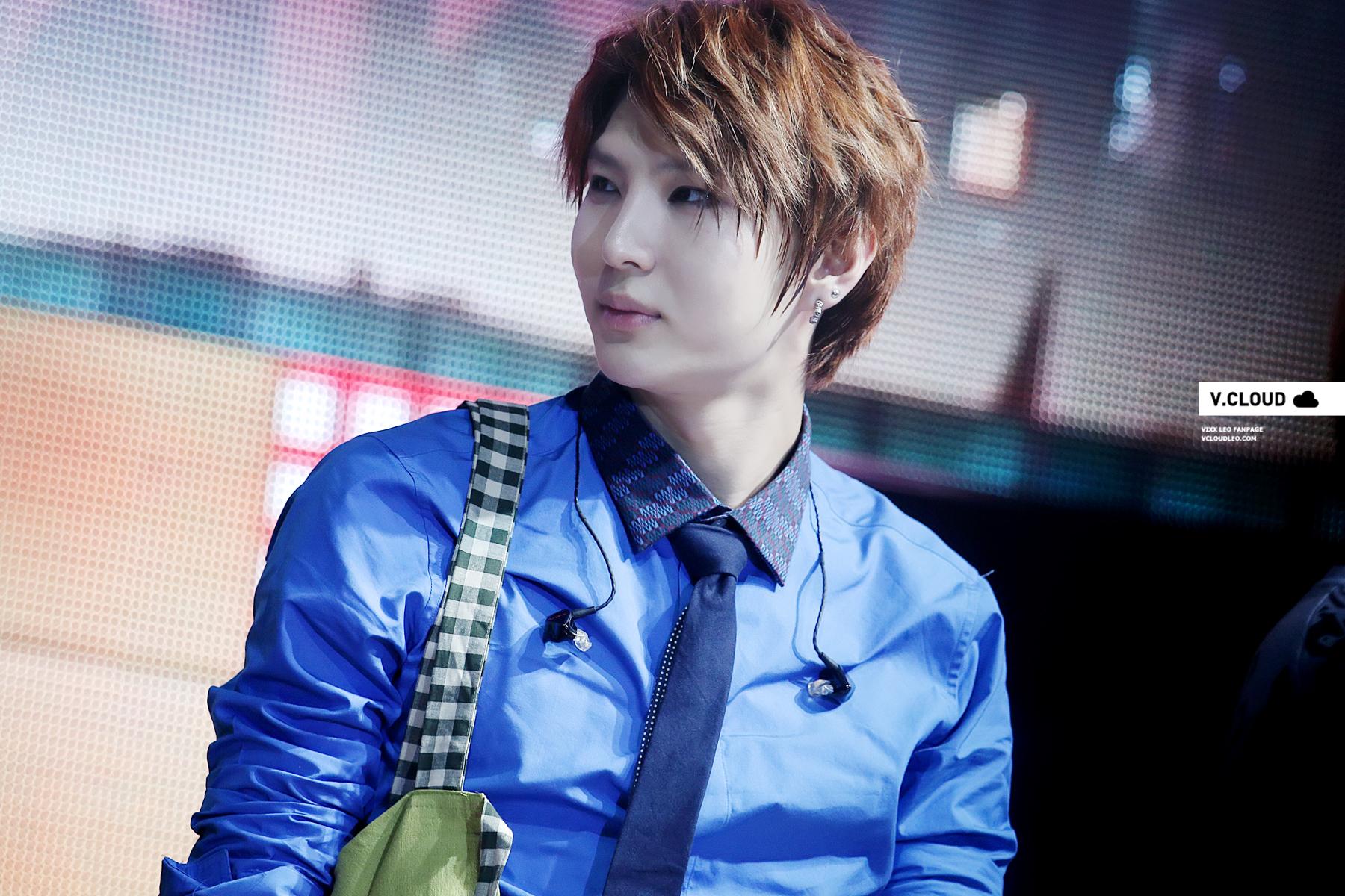 B7zXcItCQAIm9JI.jpg:large