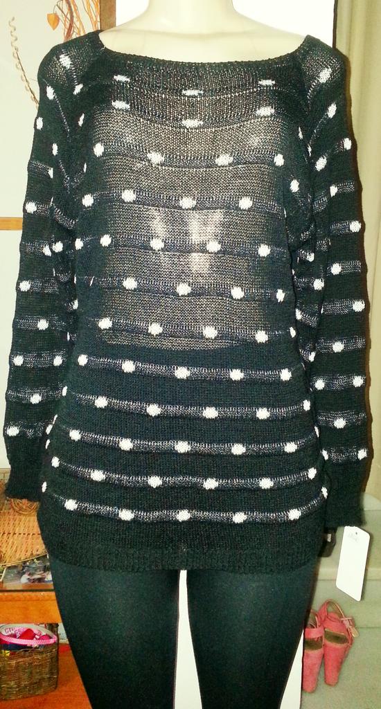 NailsD_C's tweet photo. Jersey de puntitos 10€
Talla única
Color: rosita, blanco, verde, azul marino, negro, marron. http://t.co/JBZJllAUZI