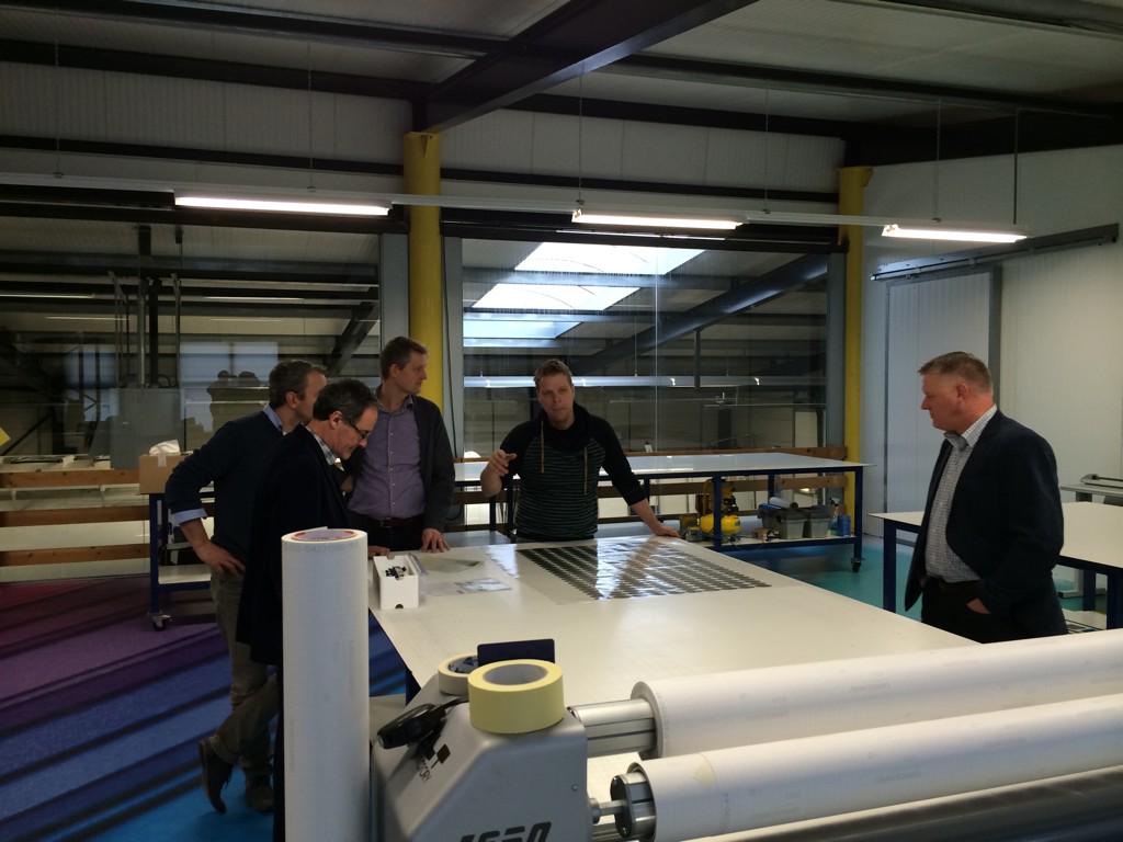 RoydeWitte's tweet image. College vergadering @JabeReclame #Tubbergen. 'We car wrappen er op los' kunst!!