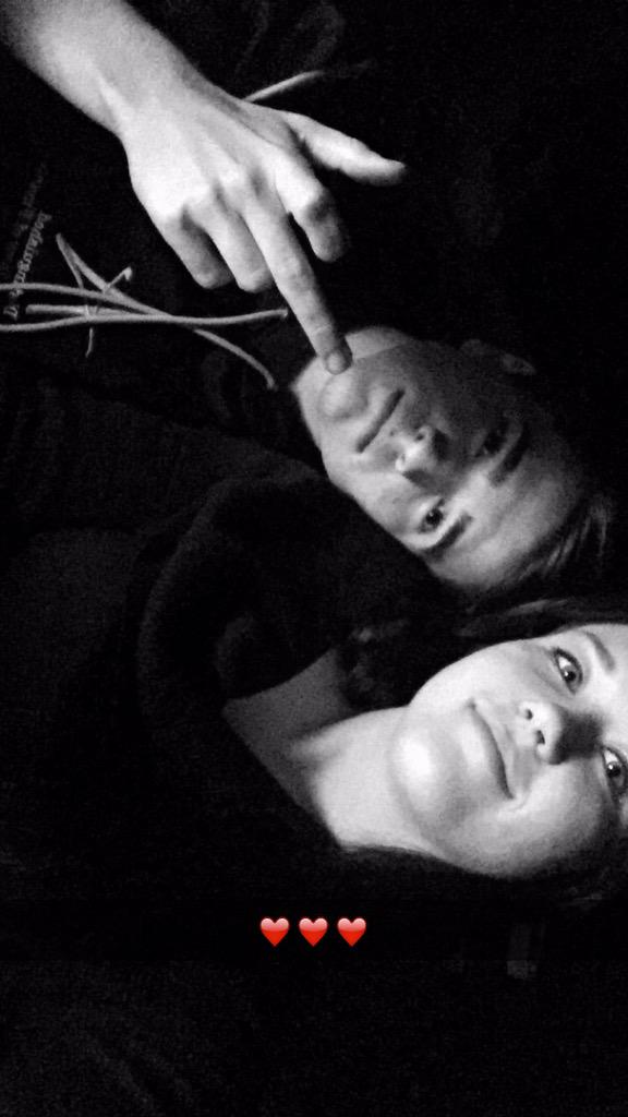 Juliadanielleee's tweet photo. happy birthday to my favorite adventurous person ever👼❤️👦💙 #ily #your17 http://t.co/ru6xEq1sD0