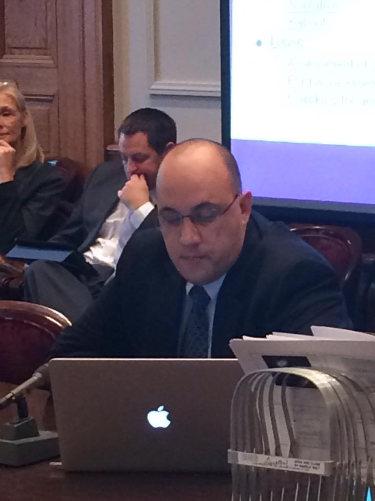 MNAssocSchAdm's tweet photo. Mark Diehl presents to the Senate E-12 Budget Committee. #MASASession15 http://t.co/ERer6GMJFf