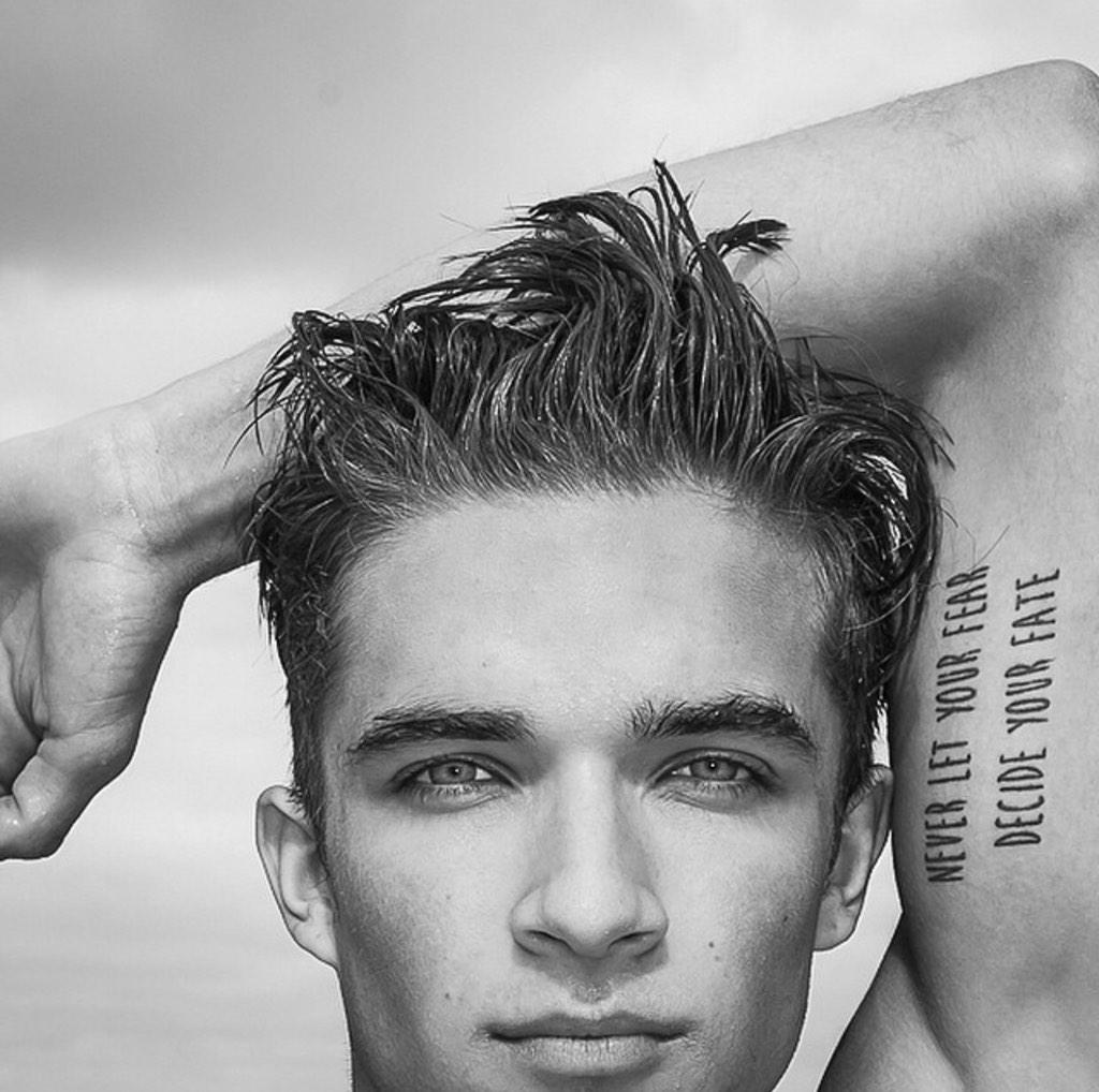 stevetleonard's tweet photo. Incredible pic of @EvanCModel of @OptionModels @MC2MODELS by @ScottTeitler http://t.co/xGXZd9Mr8r