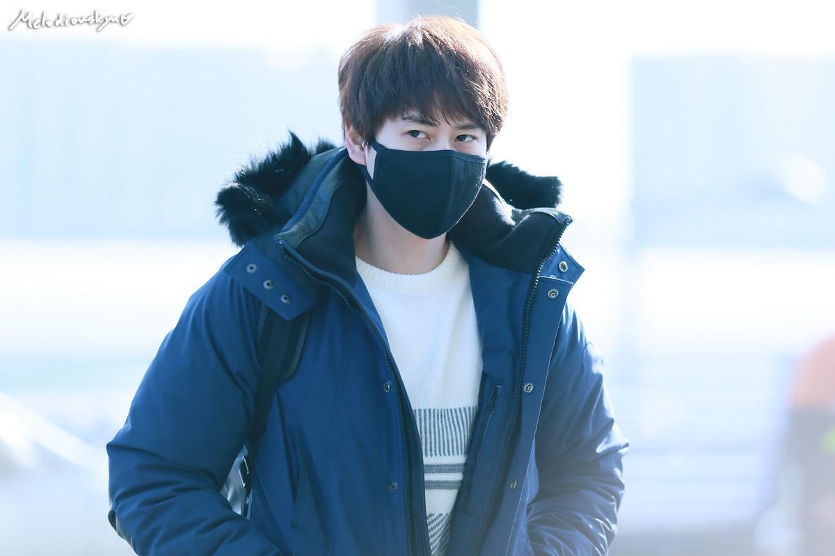 Kaarakate's tweet photo. [DL/PIC] 141231 Kyuhyun at Incheon Airport ♡ (MelodiousKyu) https://t.co/lTBw5PQ5SW ll http://t.co/W6RUeab6jj