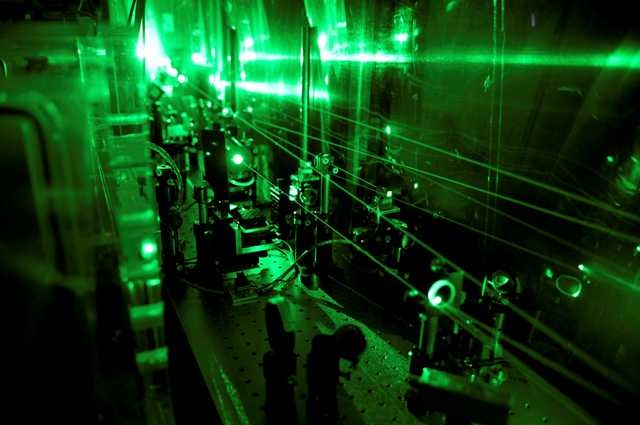 Science_SA_'s tweet photo. In 2013 South African scientists at @CSIR  developed the first digital laser. #PhysicsSA. http://t.co/mvwm3j83bK