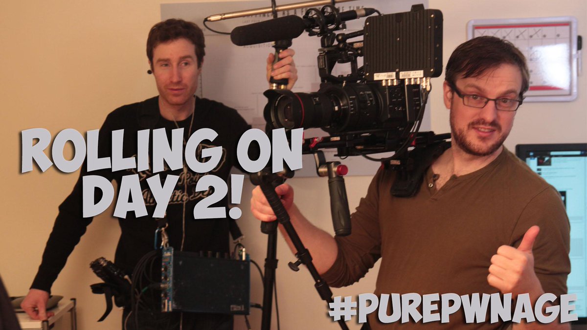 purepwnage's tweet photo. Day two of production. So pro! #TheCrew #PurePwnage @glapaire http://t.co/qFBI6SjvI2