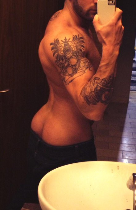 VOTE 4 ME 4 BEST ASS/PORNSTAR/BF FANTASY 2014 HOOKIES :) http://t.co/c0kkHko0ES link on bottom of page