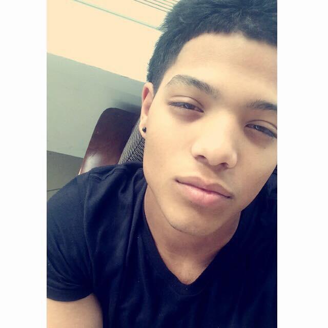DavilaHakeem's tweet photo. Am I cute ? 😍 http://t.co/Q72hVeHtbn