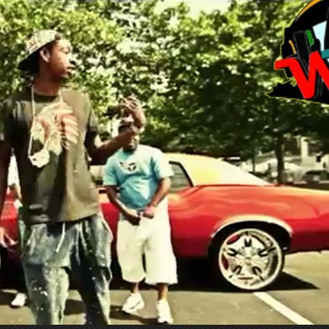 StarlitoFans's tweet photo. #LRoyDaBoy Feat #Starlito and #ThaCityPaper #GetSumn #video on #waymore100 .com by waymore100 http://t.co/GaNLAuCZK2 http://t.co/LkvBLqWsTJ