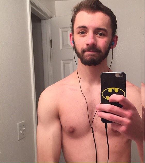 dcritelli7's tweet image. #MCT #HesATool #ThatBeardTho 😂