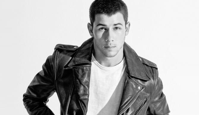 theversionHQ's tweet image. . @nickjonas plays Call or Delete on #R1Breakfast next Tuesday morning.
