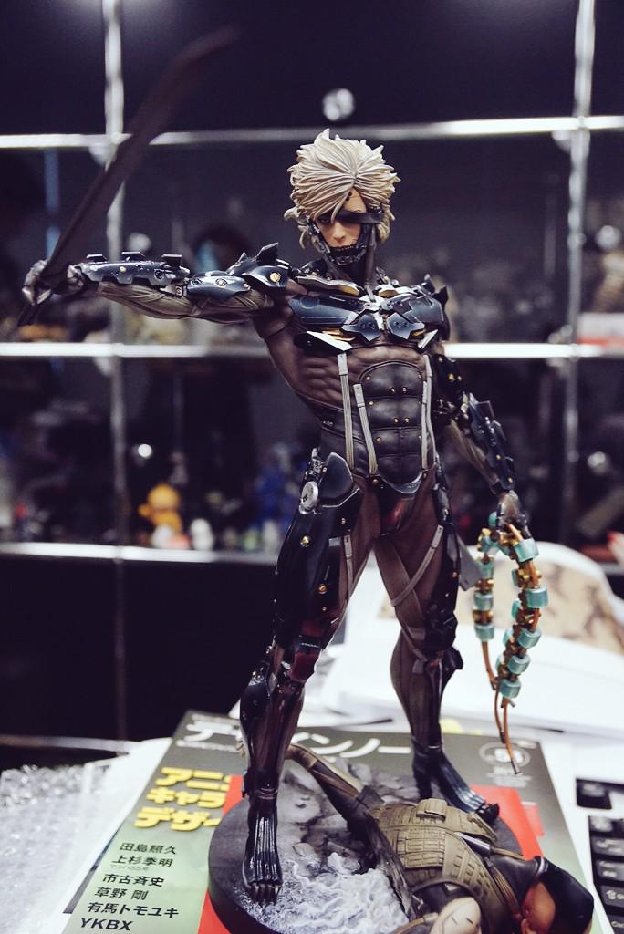 raiden statue