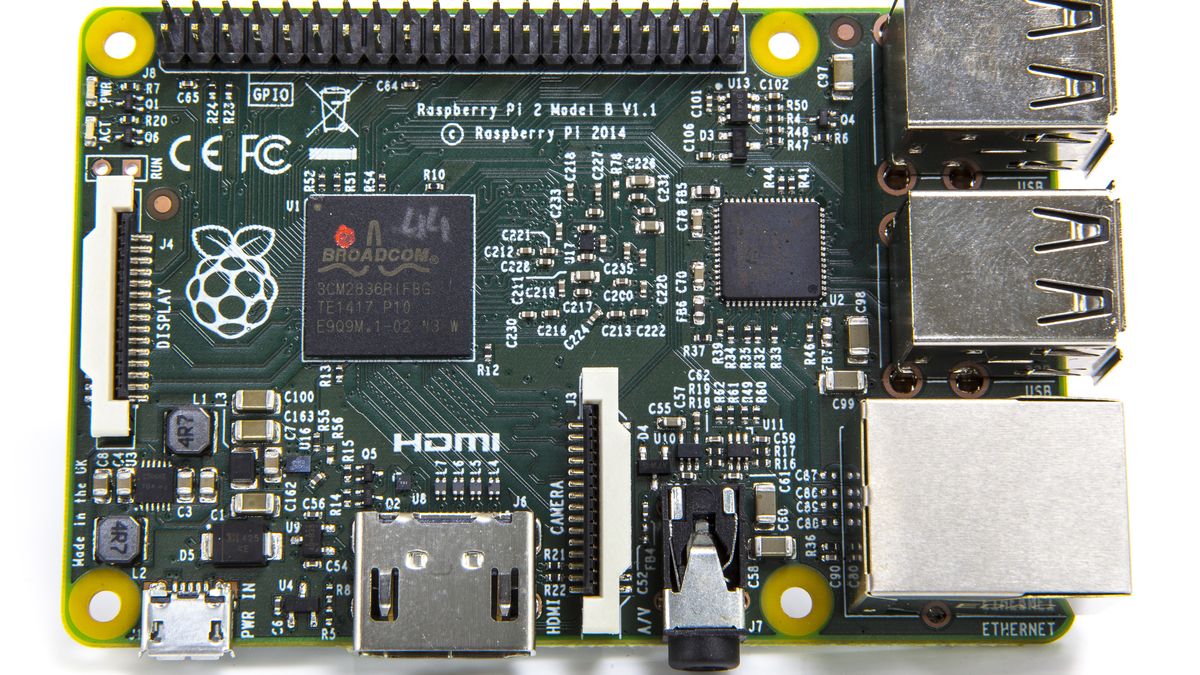 verge's tweet photo. Raspberry Pi 2 is way more powerful, still just $35, and available now http://t.co/lNTbugcB6c http://t.co/3mGmbUz3GE