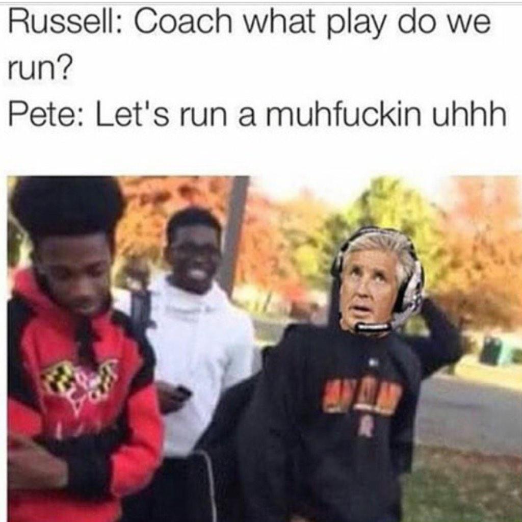 skrizzybaby's tweet photo. The Seahawks tryna decide what to play to run 😒 http://t.co/qsV3LX6wLr