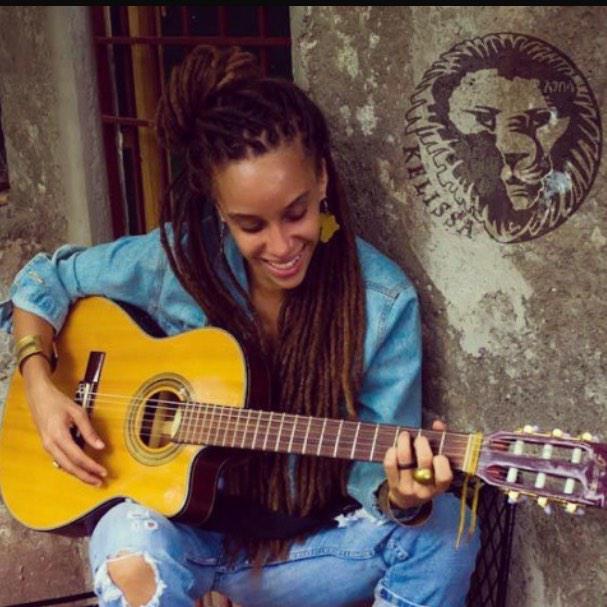kelissamusic's tweet photo. “@KemetNegus: I'm sorry Yall. 
I just love @kelissamusic  😩😩❤️❤️❤️ much love Queen.. http://t.co/4jyoItTxve” much love bredda!!! Bless up 😊