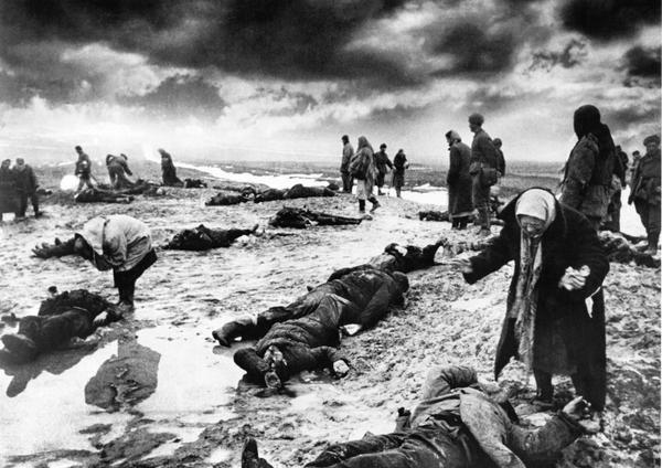 200 дней оборонялся Сталинград! Эти дни вошли в историю как одни из самых кропопролитных за время #ВОВ 
#70летпобеды