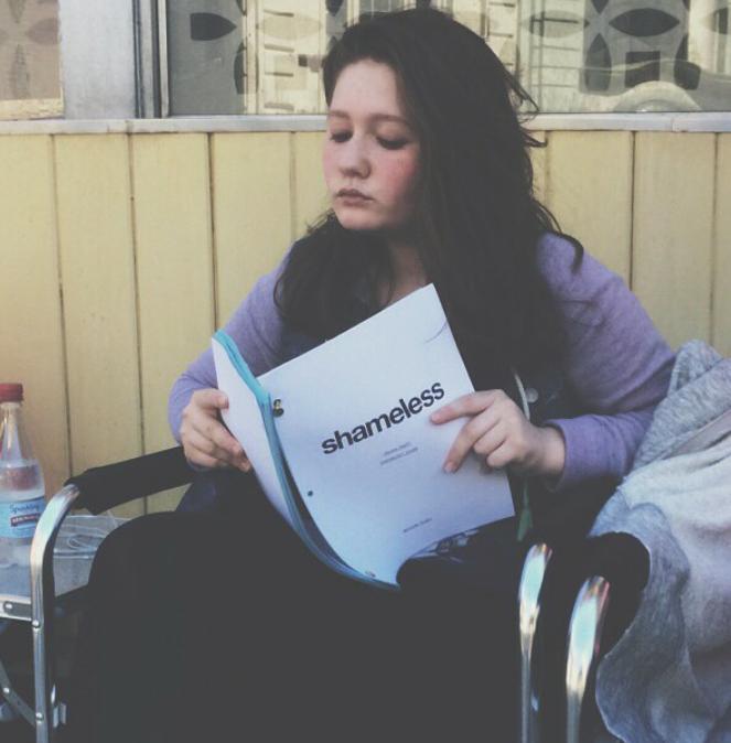 EmmaKenneyFanPg's tweet photo. What was your favorite Debbie moment from tonight's episode? http://t.co/GEDViLjpdO