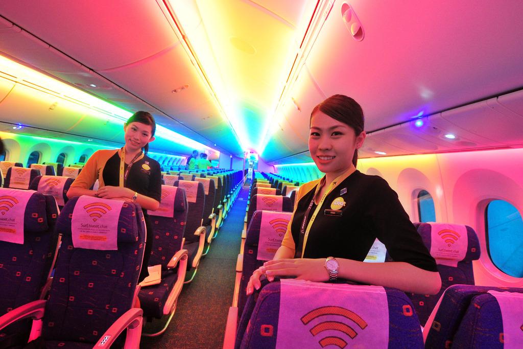 Singapore's Scoot cabin crew guests on its first Boeing B787