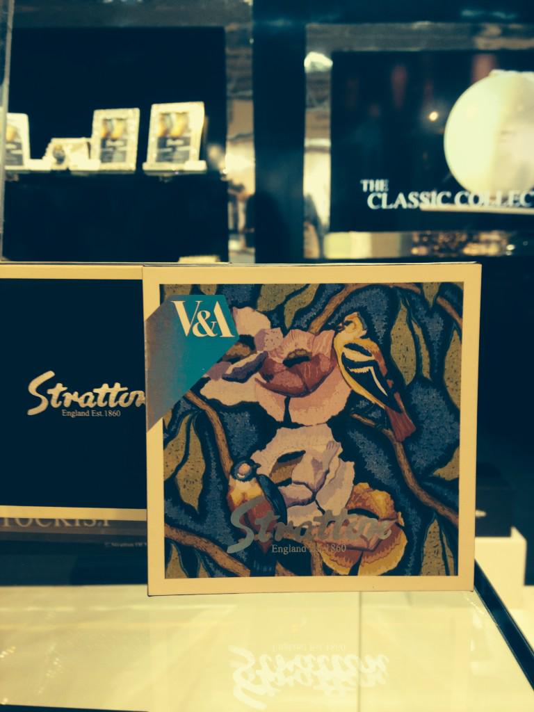 StrattonMayfair's tweet image. Our beautiful @V_and_A compacts on display at @SpringAutFair hall 18 stand C02