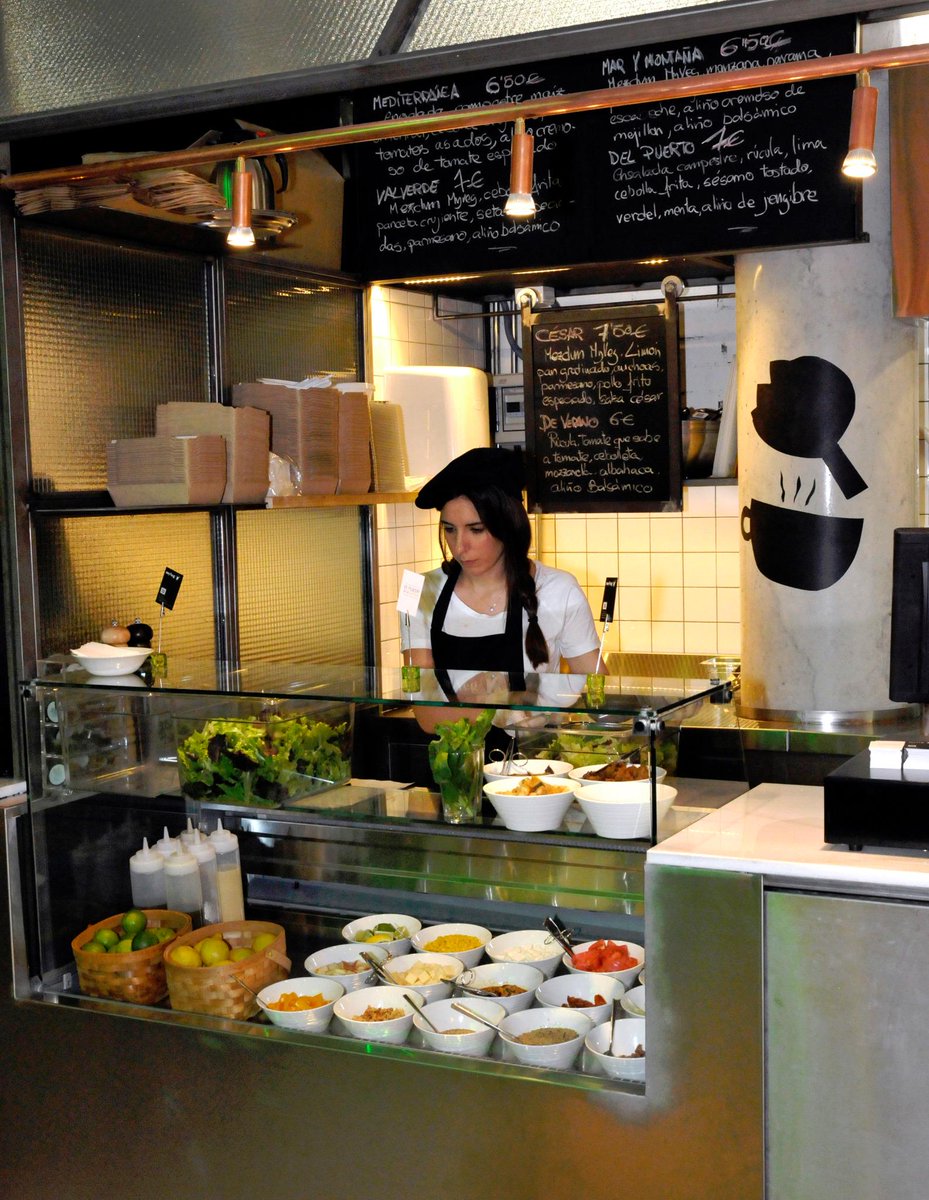 Tras los excesos del #finde empieza la semana con una muy saludable ensalada de <a href="/RestaurantMYVEG/">MYVEG</a> en <a href="/MSanIldefonso/">MercadoSanIldefonso</a>!!