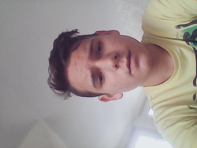 jannicknolte123's tweet photo. Bin von gestern noch so im Arsch jetzt erstmal was essen :D http://t.co/9a6SDiAIFp