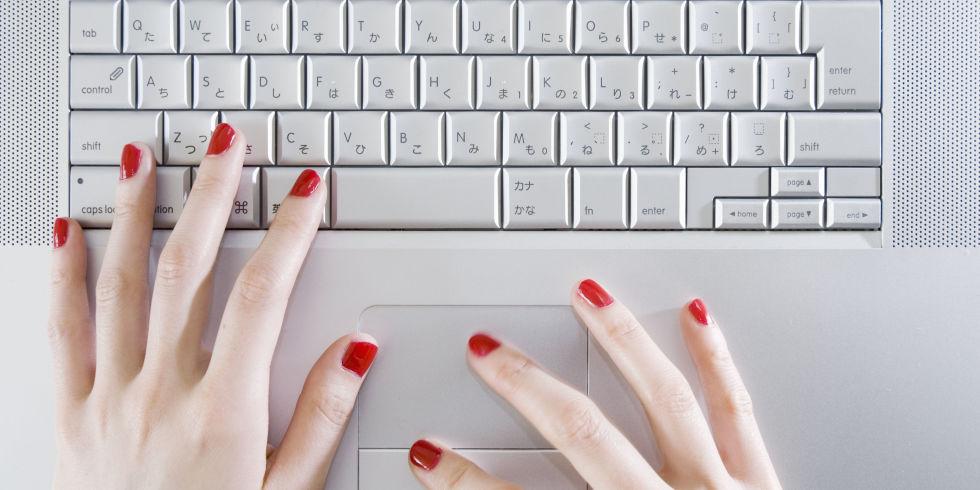 marieclaire's tweet photo. Every "do" and "don't" of @LinkedIn: http://t.co/IR5L8G14UL http://t.co/JYtnQv8o2d