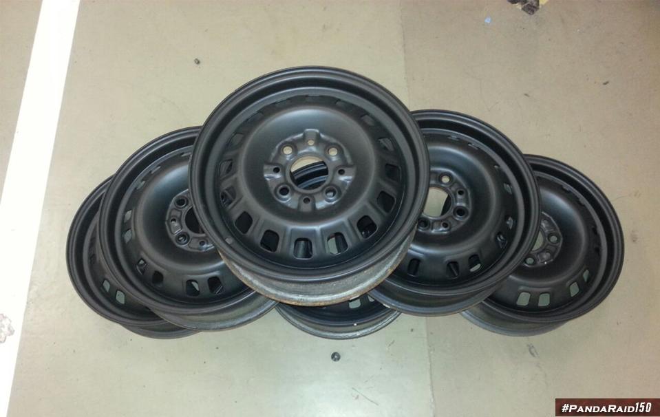 EnrutaPandaRaid's tweet photo. Llantas pintadas, carburador limpio y motor en perfecto estado la semana que viene.
#PandaRaid150 http://t.co/eSXhbuQ57t