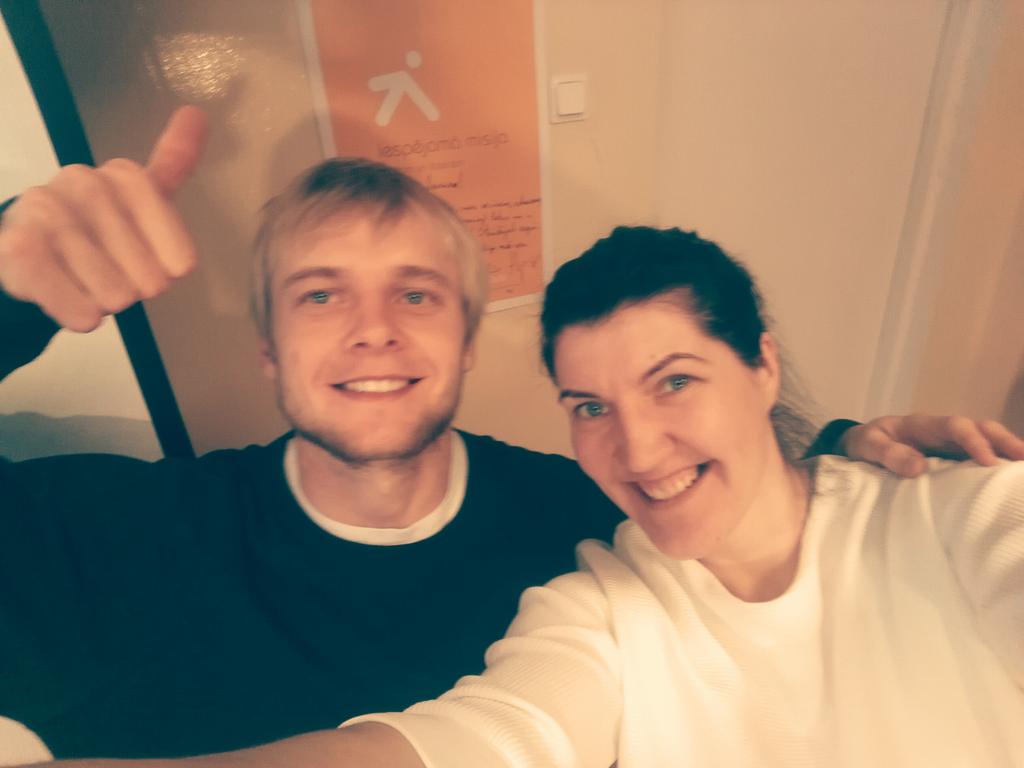 ZarinaDace's tweet photo. Paldies @madarsapse  par šodienas iedvesmas stundu maniem skolēniem! #iedvesmomacities @Iespejamamisija http://t.co/3zVtZqoKjZ