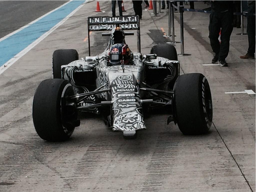 Test de pretemporada 2015 en Jerez: Día 2 en directo B81K9WXCMAALk7U