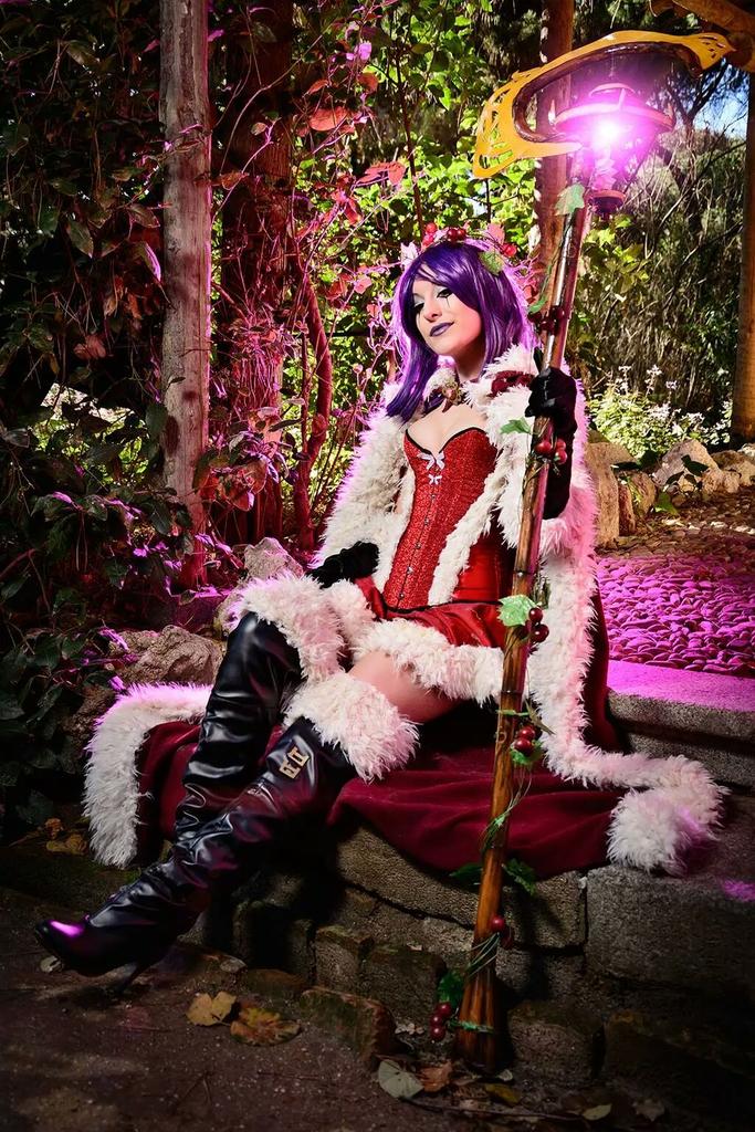 Primcon Cosplay Mistletoe Leblanc Cosplay