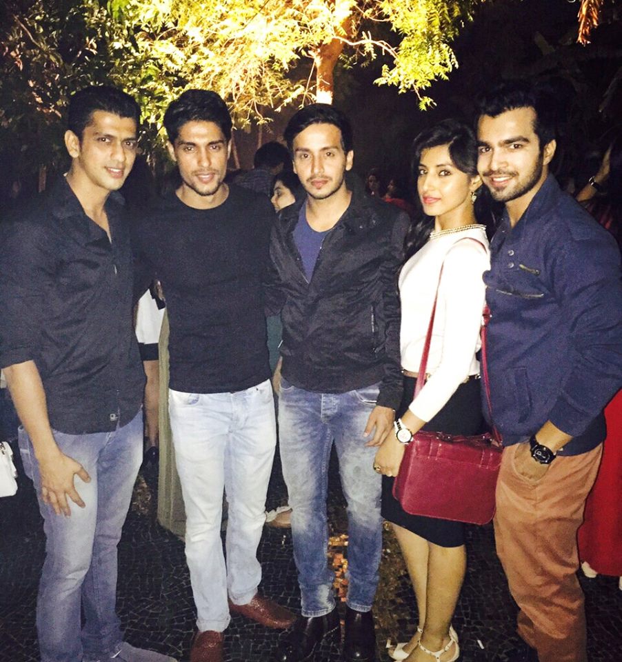 OfficialSHQfc's tweet photo. Super cute people... http://t.co/3E74KGvn26