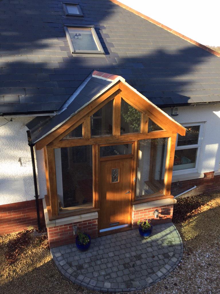 GJBuildersNE's tweet photo. If you want a porch. You may aswell go all out #oak #Joinery http://t.co/MEj4jYchmL