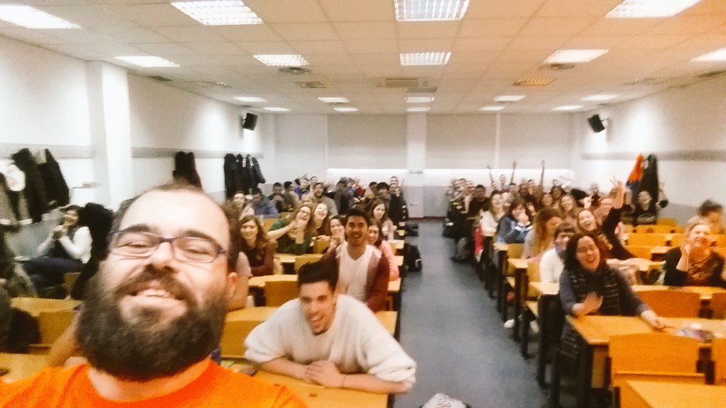 tocamates's tweet photo. Antes del examen de Mates y su didáctica II (espero que después no nos cambie mucho la cara) http://t.co/0F0I1xIBNX