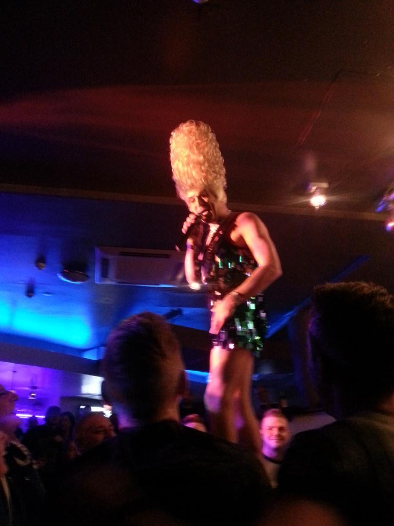 _NatRobinson_'s tweet photo. @dragwithnoname @Dazcav #tabletopdancing in heels. Great night ;-) http://t.co/QwUVDu8ybY