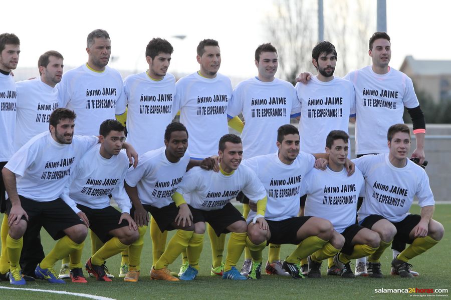 El equipo aficionado del @cdalbatormescf lució camisetas en apoyo a <a href="/jaimesamuel11/">jaime samuel</a>, lesionado la semana pasada.