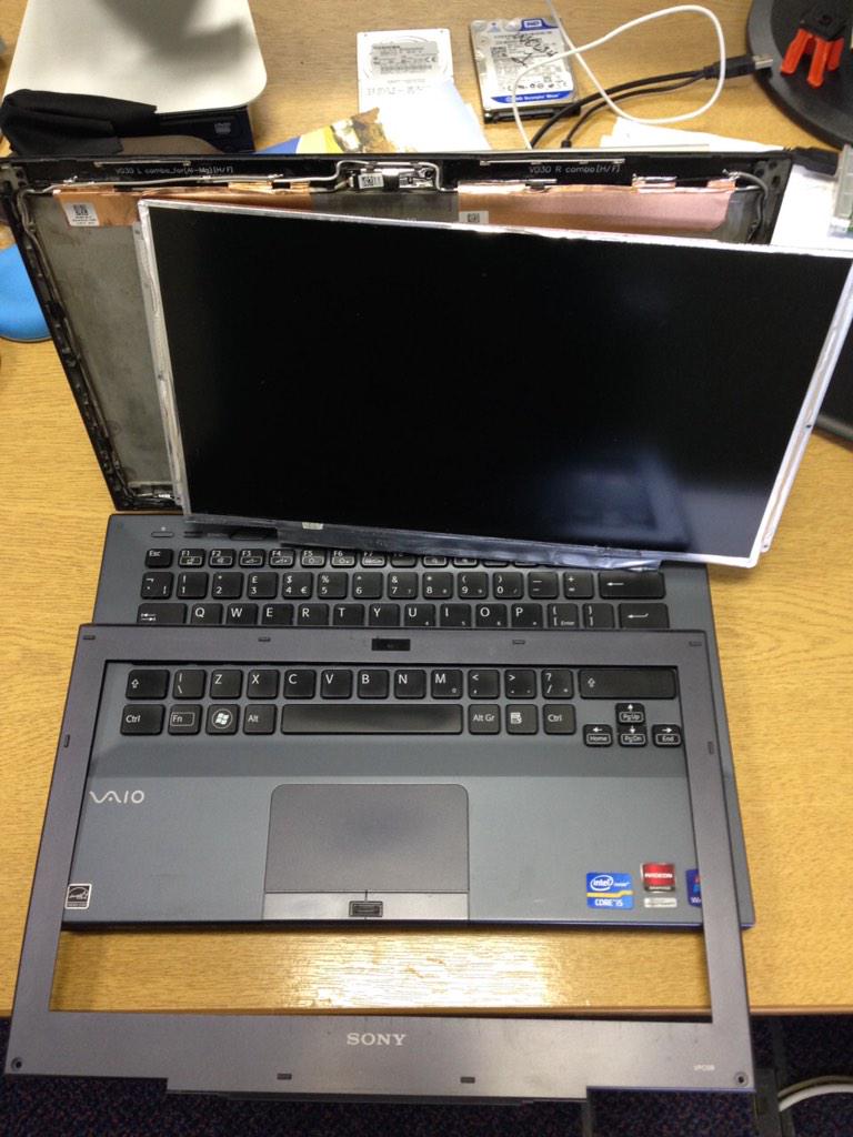 S70N1E's tweet photo. Lcd Screen replacement fitted within the hour. http://t.co/L6L9BfoBrI